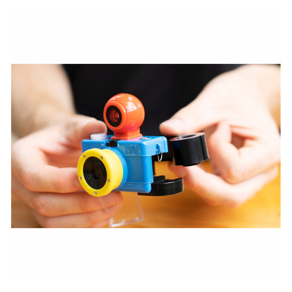 Lomography Fisheye Baby 110 Bauhaus edition - fotocamera analogica 110 - immagine 7