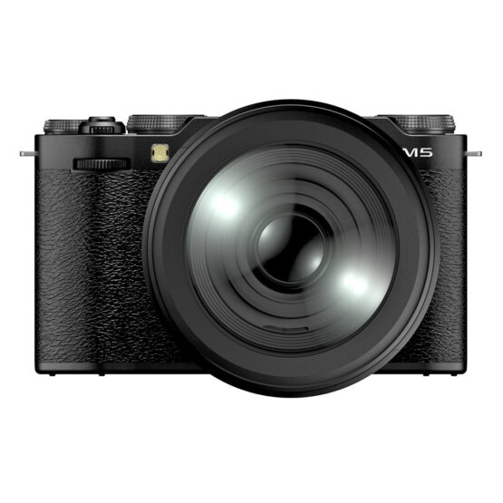 Fujifilm X-M5 + XF 18-120mm - black - garanzia FUJIFILM ITALIA 2 anni - immagine 2
