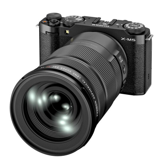 Fujifilm X-M5 + XF 18-120mm - black - garanzia FUJIFILM ITALIA 2 anni