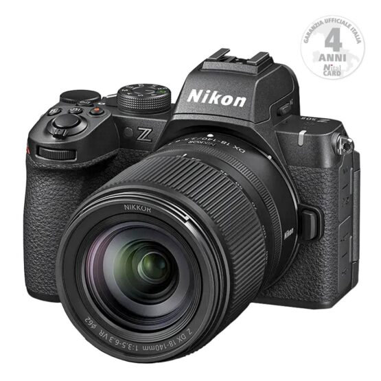 Nikon Z50 II + 18-140 + SD 128GB – Garanzia Nital Italia 4 Anni