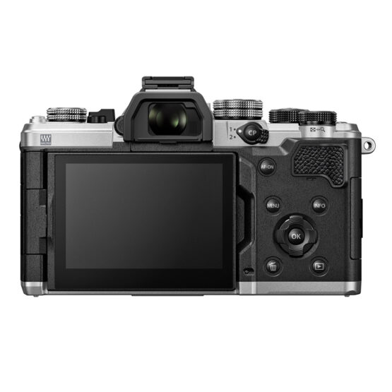 OM System OM-3 corpo + SD 64gb + borsa - garanzia POLYPHOTO Italia - immagine 2