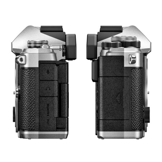 OM System OM-3 corpo + SD 64gb + borsa - garanzia POLYPHOTO Italia - immagine 4