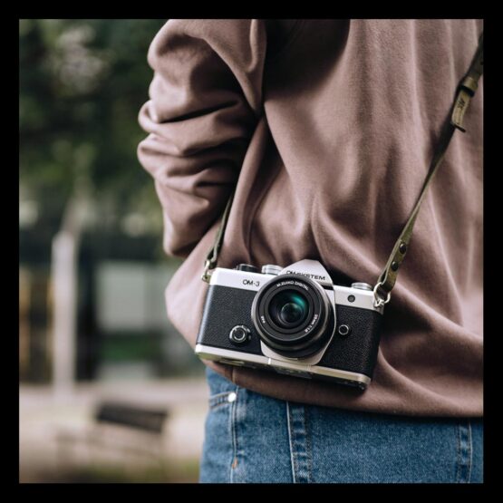 OM System OM-3 corpo + SD 64gb + borsa - garanzia POLYPHOTO Italia - immagine 21