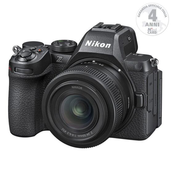 Nikon Z5 II + Z 24-50mm + SDXC 128GB – Garanzia Nital Italia 4 Anni