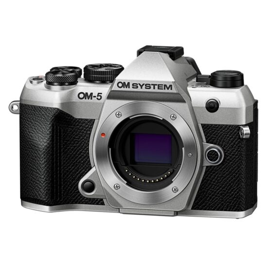 Om System OM-5 Mark II + 14-150mm II + SD 64GB - silver - CASHBACK € 150 - gar. POLYPHOTO Italia - immagine 7